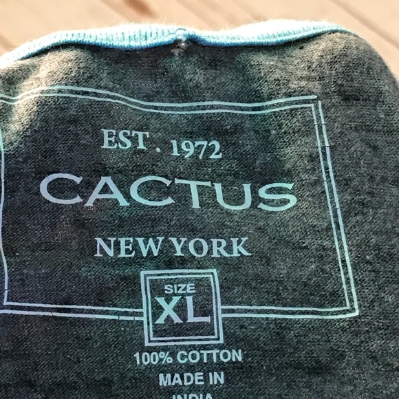 ❤️3 for $15❤️ Cactus New York shirt size xl - Picture 2 of 3